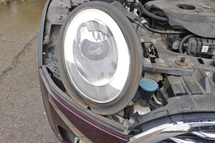 Used MINI Clubman 2016 Updated 1.5T COOPER Geek Edition Right Front Headlight