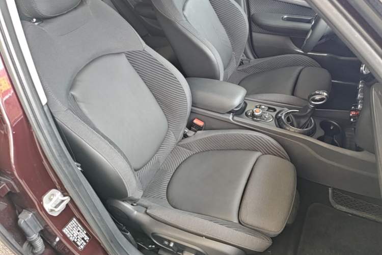 Used MINI Clubman 2016 Revised 2.0T COOPER S Right Front Seat