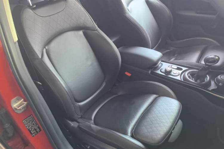 Used MINI Clubman 2016 Revised Version 1.5T COOPER Connoisseur Edition Right Front Seat