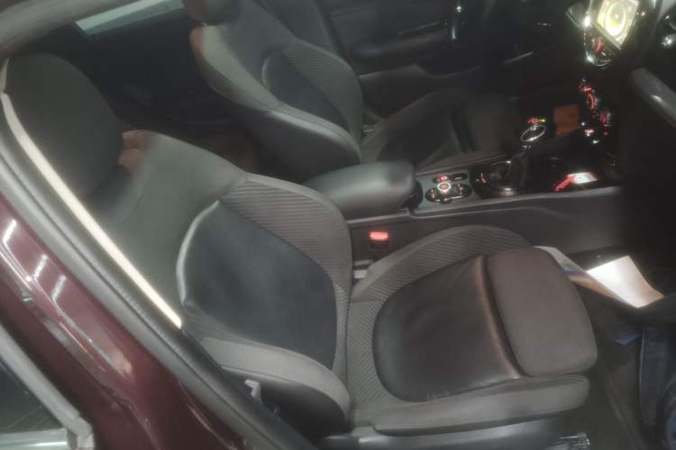 Used MINI Clubman 2016 1.5T COOPER Right Front Seat