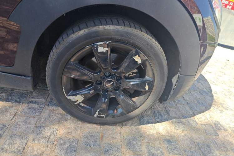 Used MINI Clubman 2016 Revised Version 1.5T COOPER Connoisseur Edition Right Front Wheel Hub