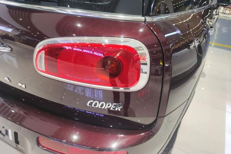 Used MINI Clubman 2016 Revised 1.5T COOPER Right Rear Taillight