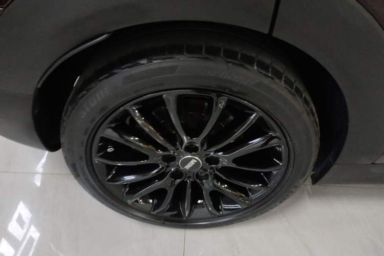Used MINI Clubman 2016 Revised 1.5T COOPER Right Rear Wheel Hub