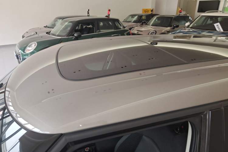 Used MINI Clubman 2016 Revised 1.5T COOPER Roof