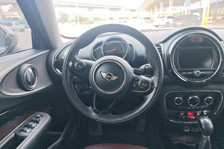 Used MINI Clubman 2016 Revised Version 1.5T COOPER Connoisseur Edition Steering Wheel