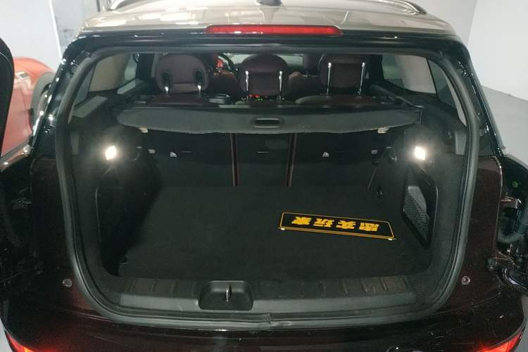 Used MINI Clubman 2016 2.0T COOPER S Trunk