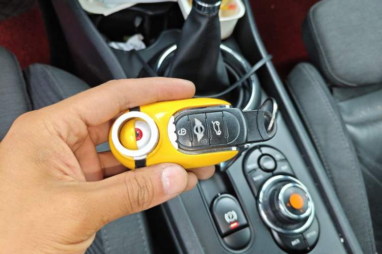 Used MINI Clubman 2016 Updated 1.5T COOPER Geek Edition Vehicle Key