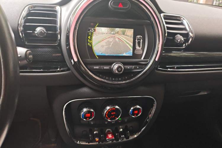 Used MINI Clubman 2016 Revised Version 1.5T COOPER Connoisseur Edition Audio And AC Panel
