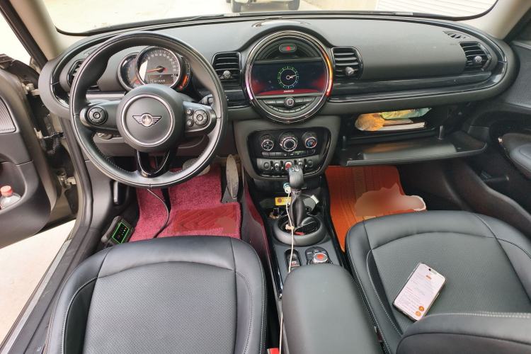 Used MINI Clubman 2016 1.5T ONE Internet Limited Edition Center Console