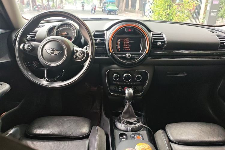 Used MINI Clubman 2016 Revised Version 1.5T COOPER Connoisseur Edition Center Console