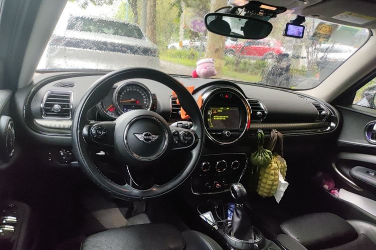 Used MINI Clubman 2016 Revised Version 1.5T COOPER Connoisseur Edition Center Console
