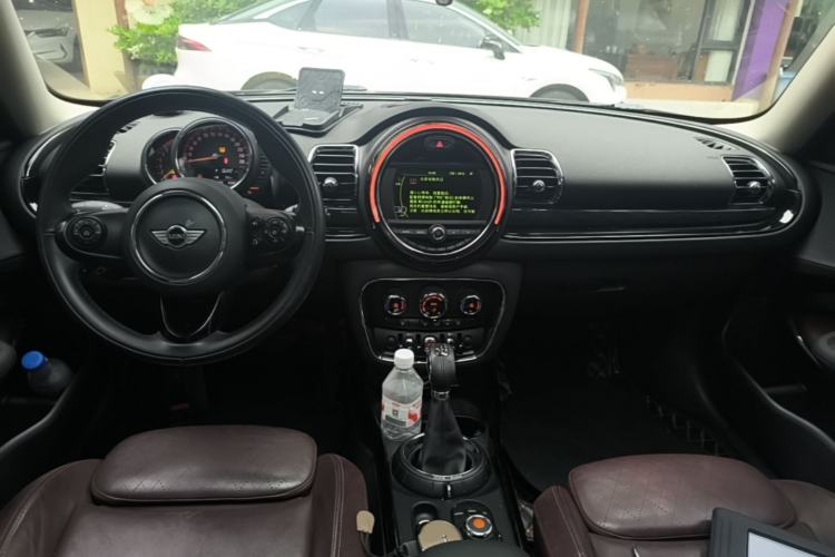 Used MINI Clubman 2016 Revised Version 1.5T COOPER Connoisseur Edition Center Console