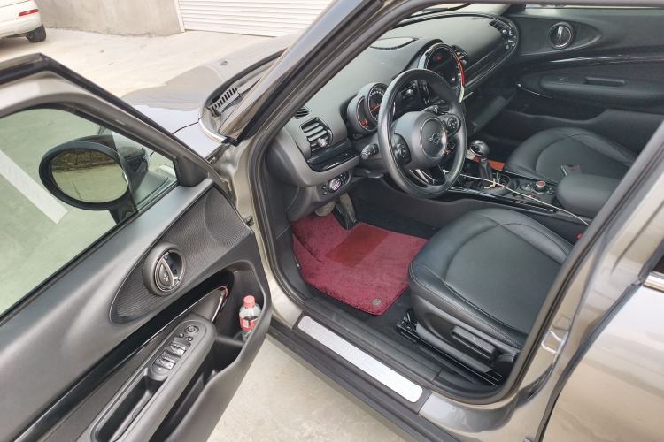 Used MINI Clubman 2016 1.5T ONE Internet Limited Edition Driver Seat