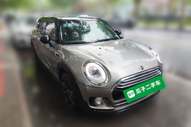 Used MINI Clubman 2016 Revised Version 1.5T COOPER Connoisseur Edition Front Right 45 Deg