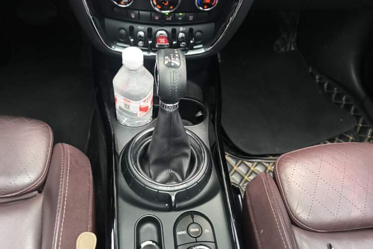 Used MINI Clubman 2016 Revised Version 1.5T COOPER Connoisseur Edition Gear Lever