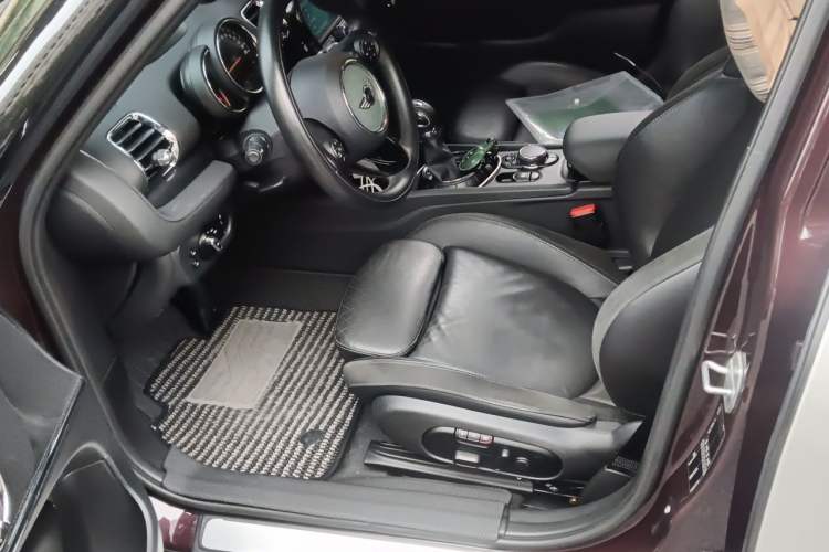 Used MINI Clubman 2016 1.5T COOPER Interior 3