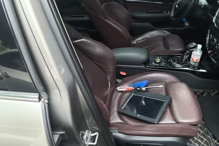 Used MINI Clubman 2016 Revised Version 1.5T COOPER Connoisseur Edition Right Front Seat