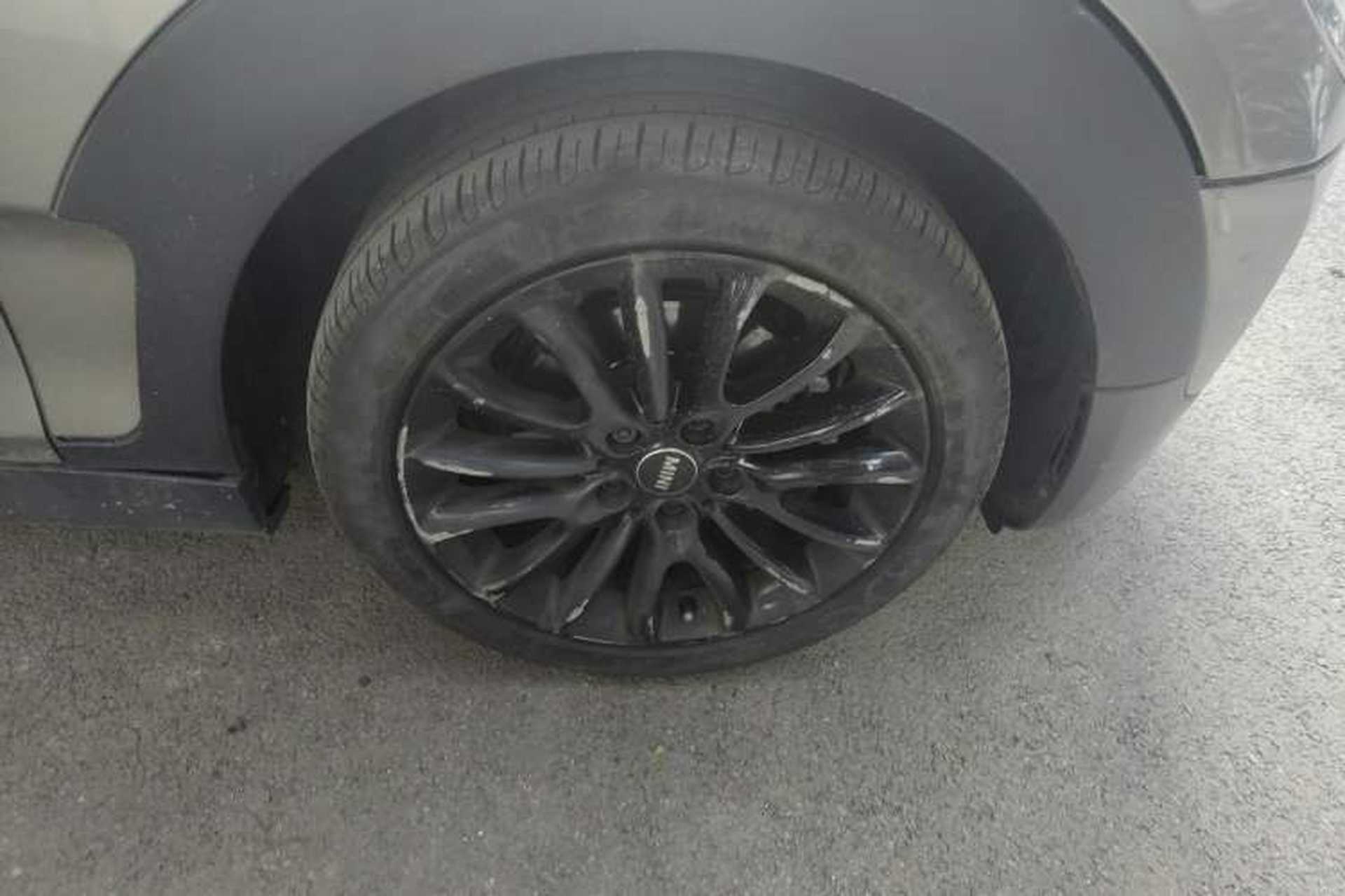 Used MINI Clubman 2016 1.5T COOPER Geek Edition Right Front Wheel Hub