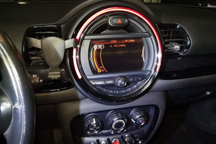 Used MINI Clubman 2016 1.5T COOPER Audio And AC Panel
