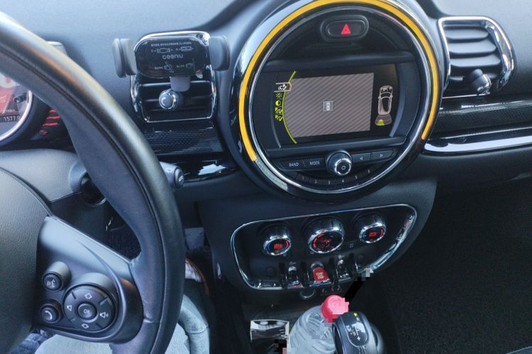 Used MINI Clubman 2016 Revised Version 1.5T COOPER Connoisseur Edition Audio And AC Panel