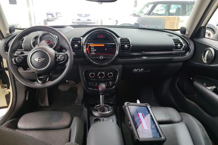 Used MINI Clubman 2016 Revised Version 2.0T COOPER S Geek Edition Center Console