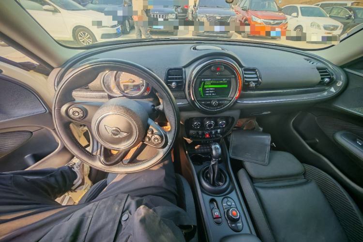 Used MINI Clubman 2016 Revised 1.5T COOPER Center Console
