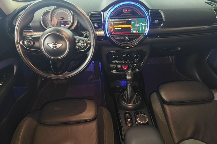 Used MINI Clubman 2016 Revised Version 1.5T COOPER Connoisseur Edition Center Console