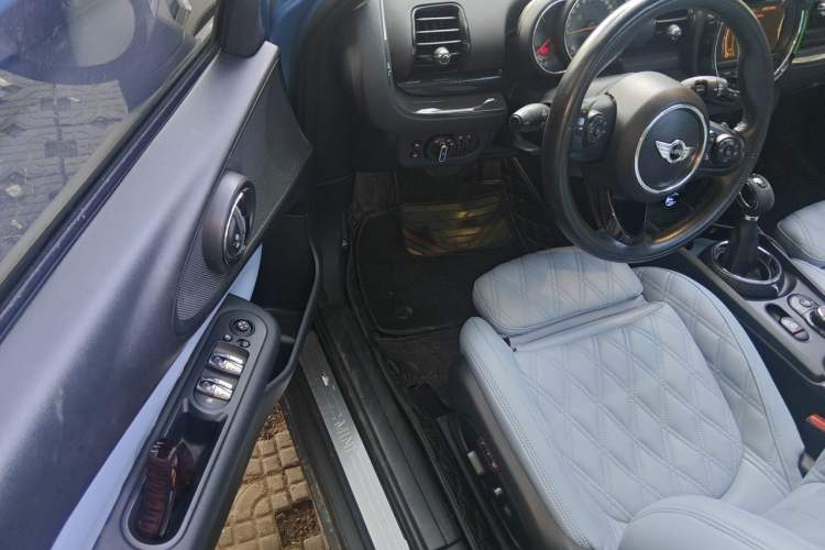 Used MINI Clubman 2016 Revised 1.5T COOPER Driver Seat