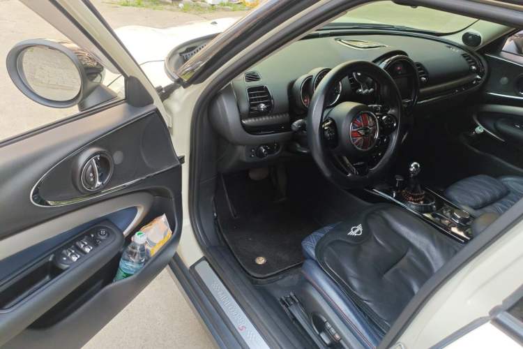 Used MINI Clubman 2016 Revised Version 2.0T COOPER S Connoisseur Edition Driver Seat