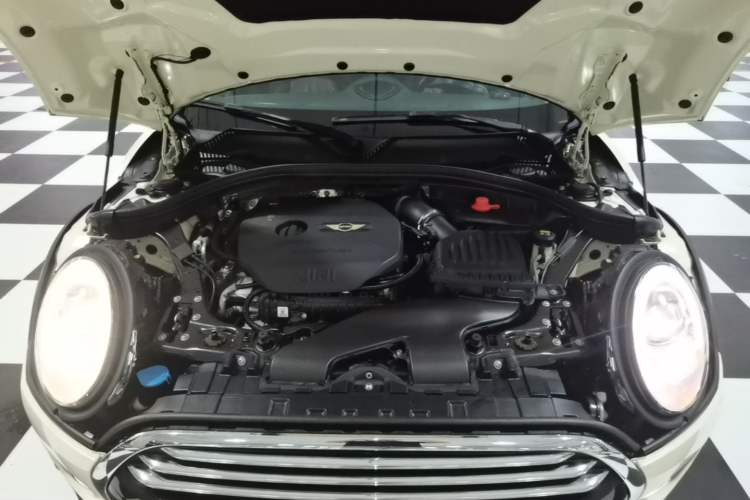 Used MINI Clubman 2016 Revised Version 1.5T COOPER Connoisseur Edition Engine Bay