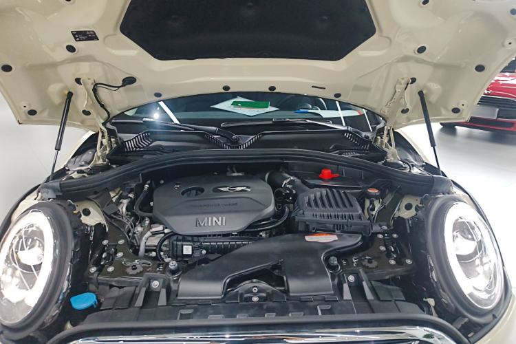Used MINI Clubman 2016 Revised Version 1.5T COOPER Connoisseur Edition Engine Bay
