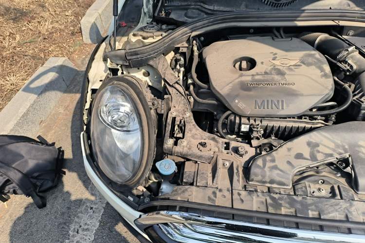 Used MINI Clubman 2016 Revised 1.5T COOPER Engine Bay Right