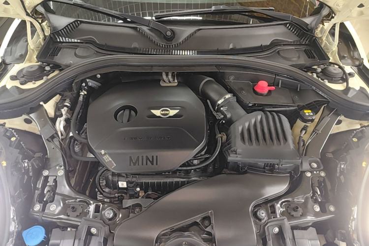 Used MINI Clubman 2016 Revised Version 1.5T COOPER Connoisseur Edition Engine Bay