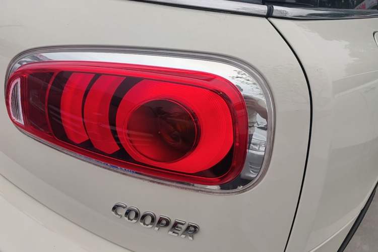 Used MINI Clubman 2016 Revised Version 2.0T COOPER S Connoisseur Edition Exterior 3