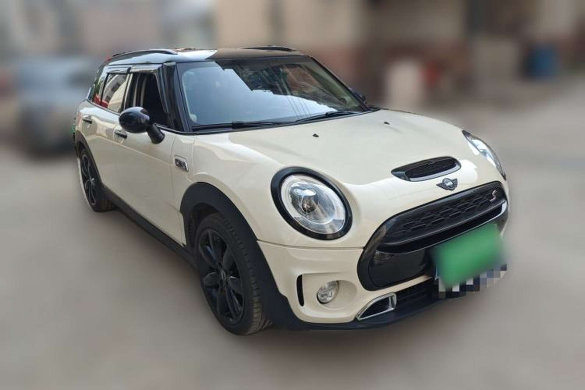 Used MINI Clubman 2016 Revised Version 2.0T COOPER S Connoisseur Edition Front Right 45 Deg