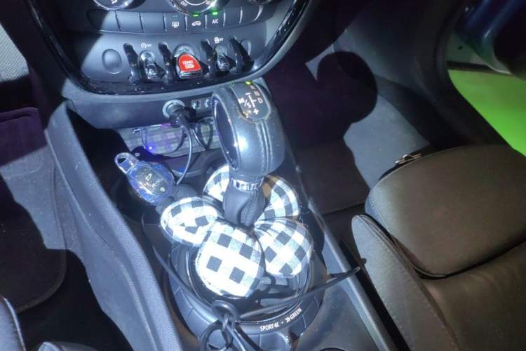 Used MINI Clubman 2016 Revised 1.5T COOPER Gear Lever