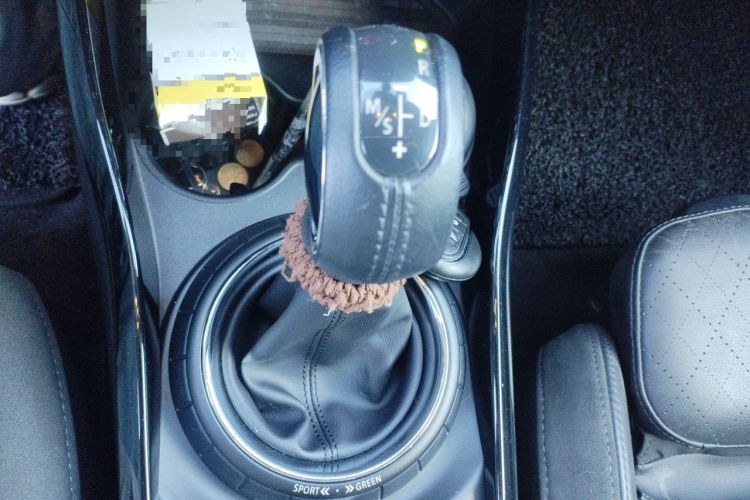 Used MINI Clubman 2016 Revised Version 1.5T COOPER Connoisseur Edition Gear Lever