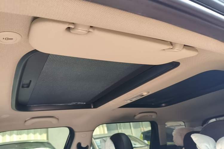 Used MINI Clubman 2016 Revised Version 1.5T COOPER Connoisseur Edition Headliner