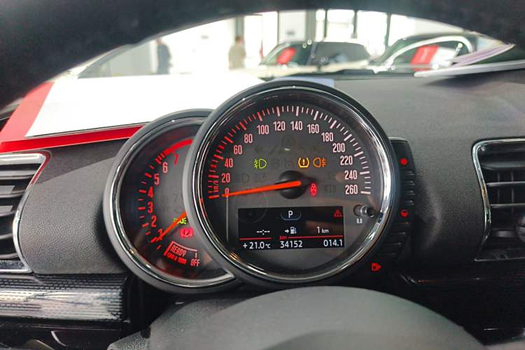 Used MINI Clubman 2016 Revised Version 1.5T COOPER Connoisseur Edition Instrument Cluster