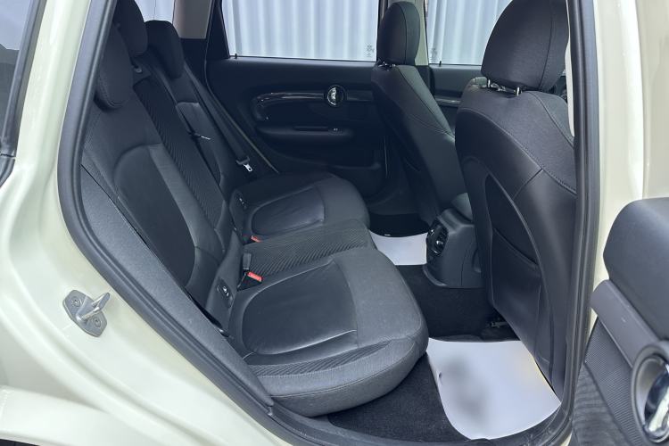 Used MINI Clubman 2016 Revised 2.0T COOPER S Interior 1