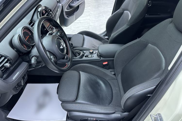 Used MINI Clubman 2016 Revised 2.0T COOPER S Interior 2