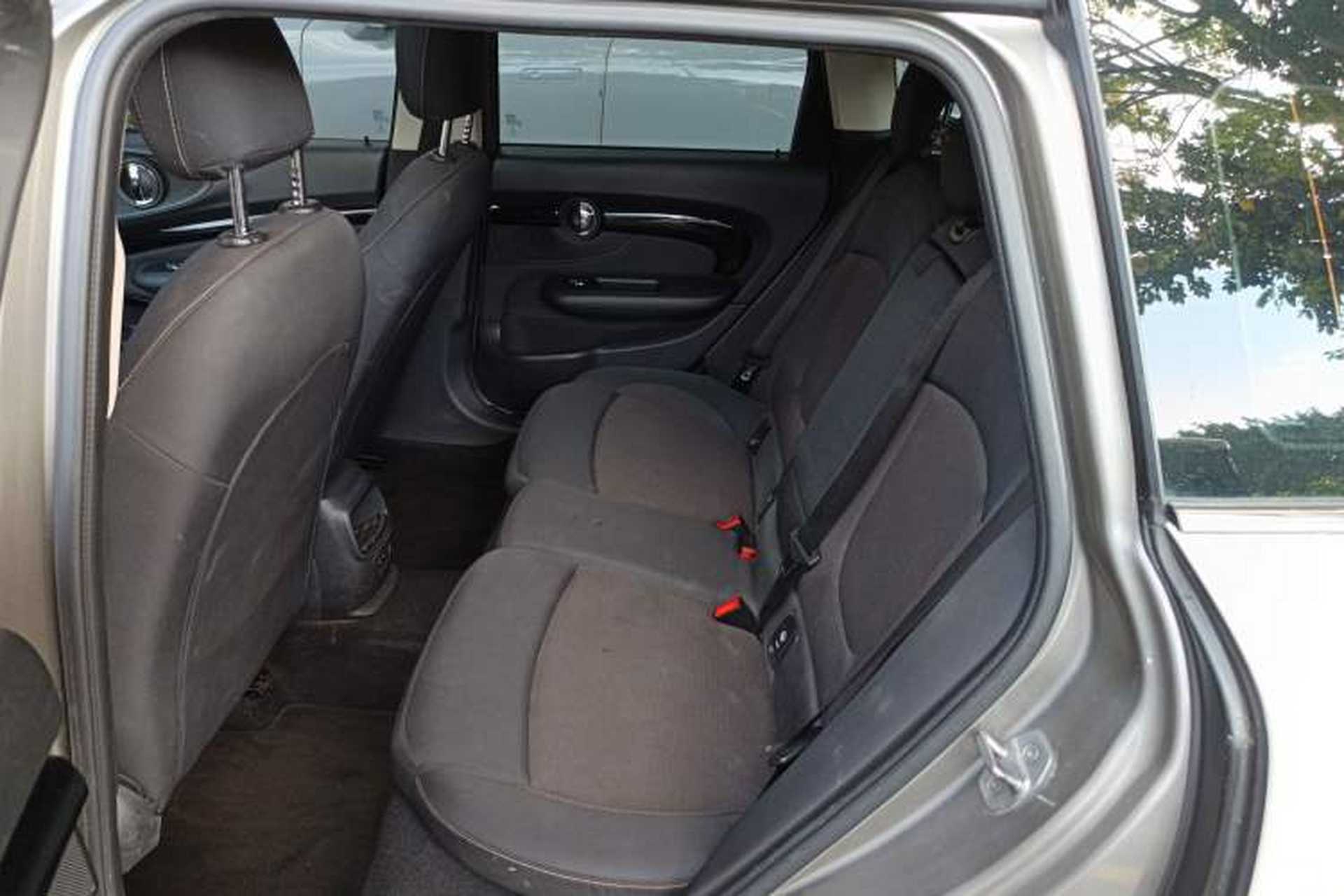 Used MINI Clubman 2016 1.5T ONE Internet Limited Edition Interior 4