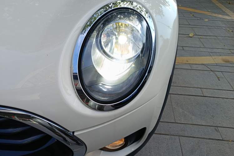 Used MINI Clubman 2016 1.5T ONE Internet Limited Edition Left Front Headlight