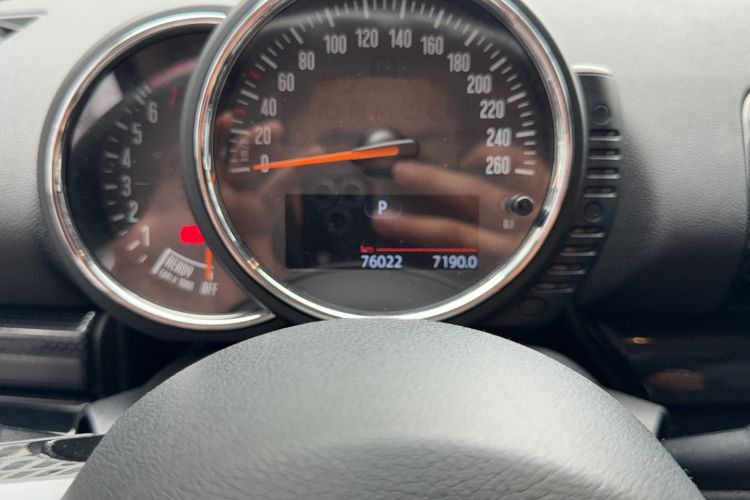 Used MINI Clubman 2016 Revised Version 2.0T COOPER S Connoisseur Edition Odometer Close Up