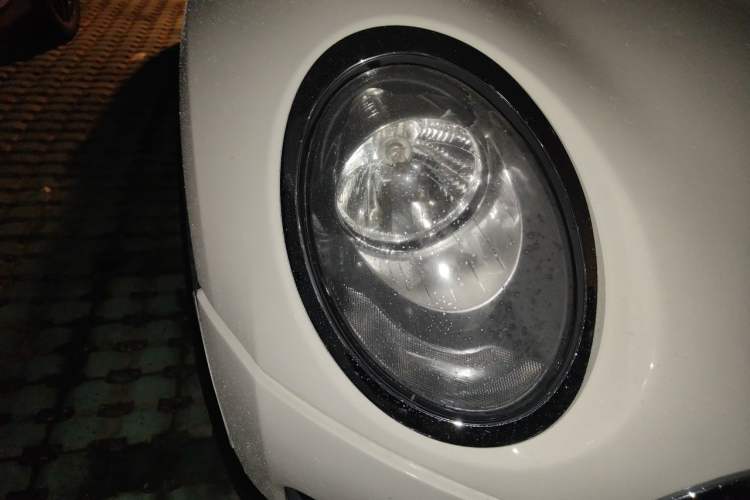 Used MINI Clubman 2016 Revised 1.5T COOPER Right Front Headlight