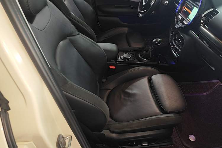 Used MINI Clubman 2016 Revised Version 1.5T COOPER Connoisseur Edition Right Front Seat