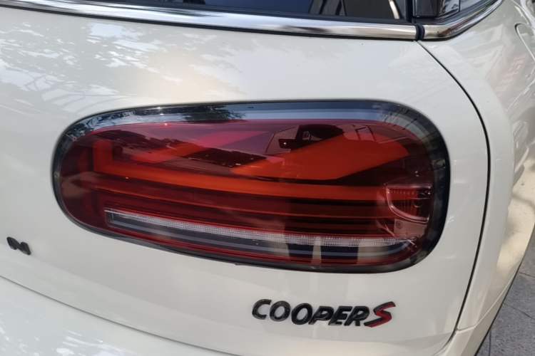 Used MINI Clubman 2016 Revised Version 1.5T COOPER Connoisseur Edition Right Rear Taillight