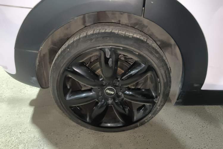 Used MINI Clubman 2016 2.0T COOPER S Right Rear Wheel Hub