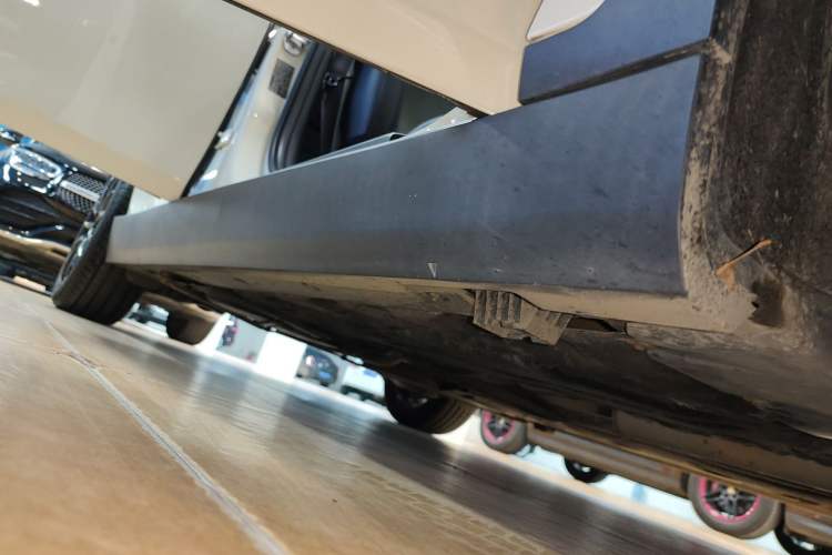 Used MINI Clubman 2016 Revised 1.5T COOPER Right Side Sill