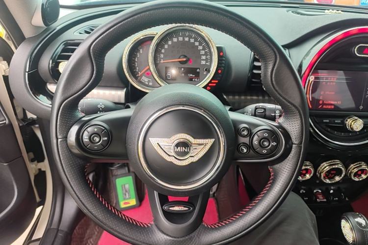 Used MINI Clubman 2016 Revised Version 2.0T COOPER S Connoisseur Edition Steering Wheel
